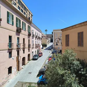 Antonia , Cagliari Italia